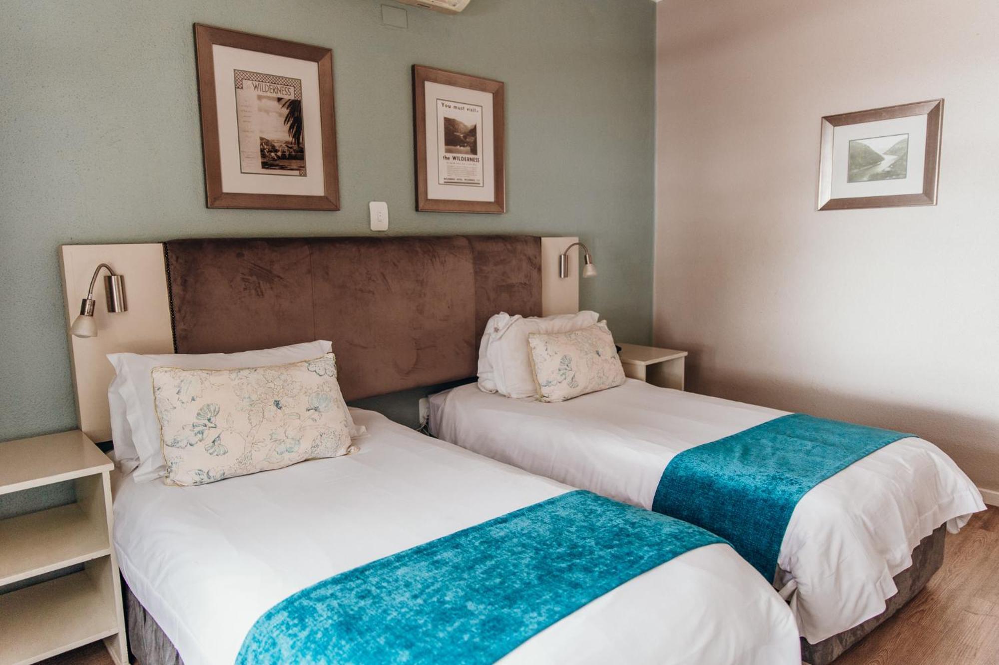 The Wilderness Hotel Екстериор снимка
